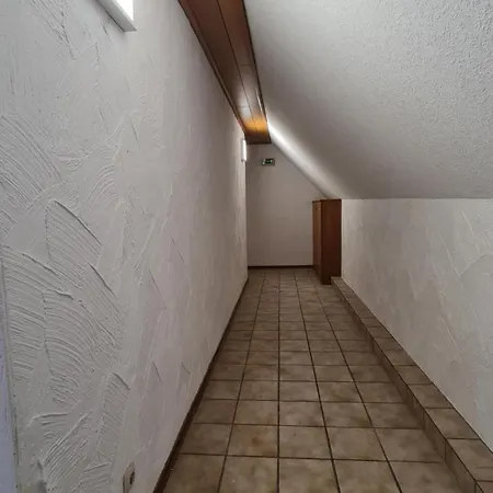 Gaestehaus Monteurzimmer #6 Eigenes Bad Parkplatz 3* Jülich