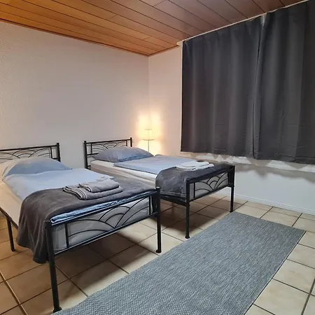 Gaestehaus Monteurzimmer #6 Eigenes Bad Parkplatz 3* Юлих