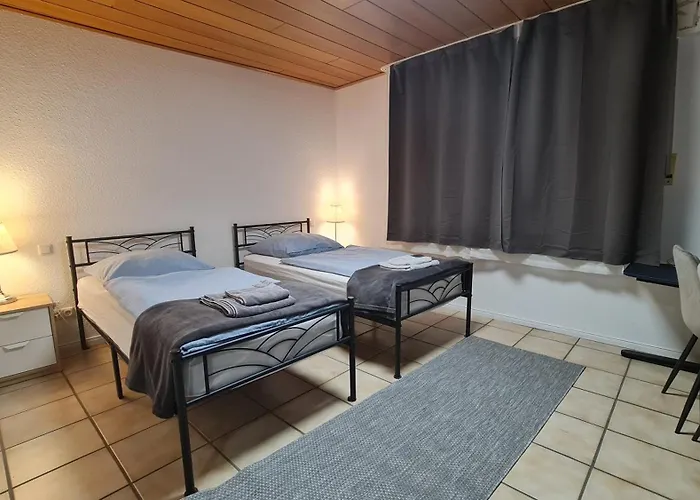 Gaestehaus Monteurzimmer #6 Eigenes Bad Parkplatz 3* Юлих